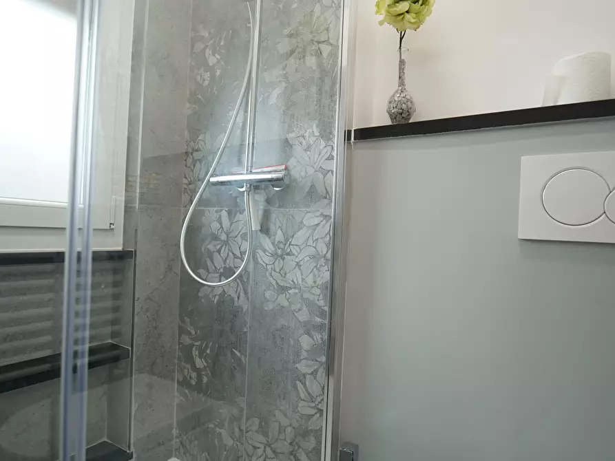 Immagine 16 di Monolocale in affitto  a Chiavari