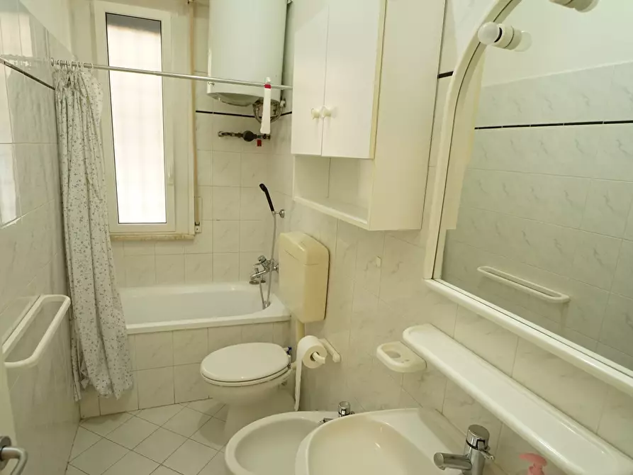 Immagine 11 di Bilocale in affitto  in C.so Colombo 107-1 a Chiavari