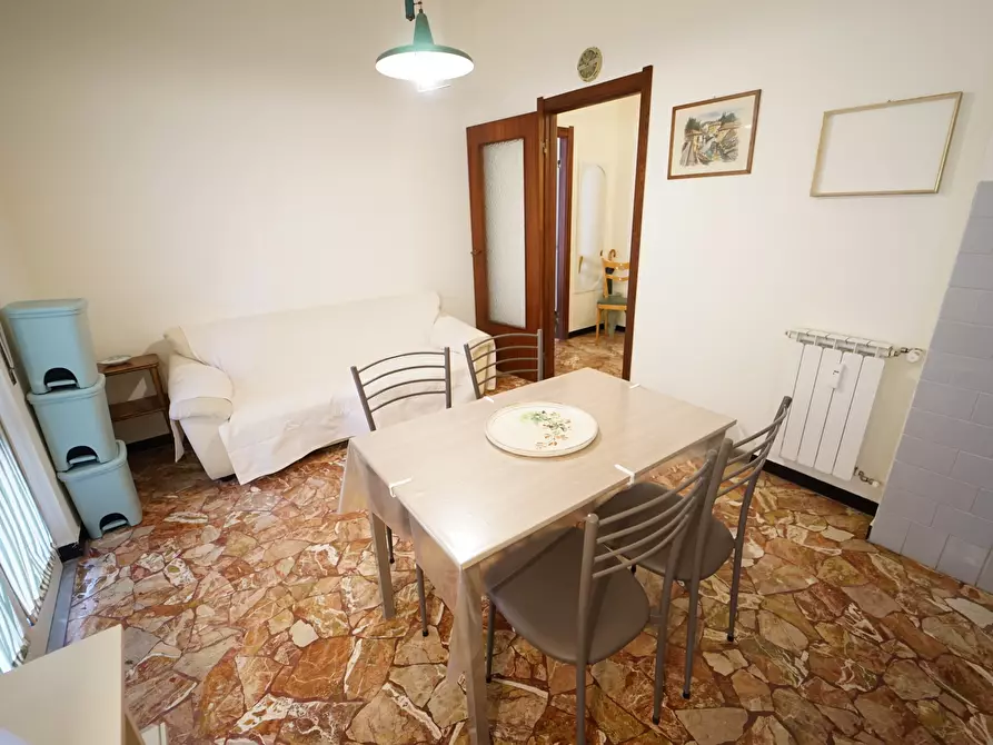Immagine 7 di Bilocale in affitto  a Chiavari