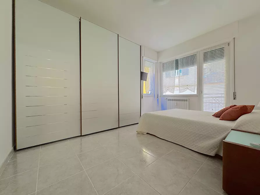 Immagine 13 di Trilocale in affitto  a Chiavari