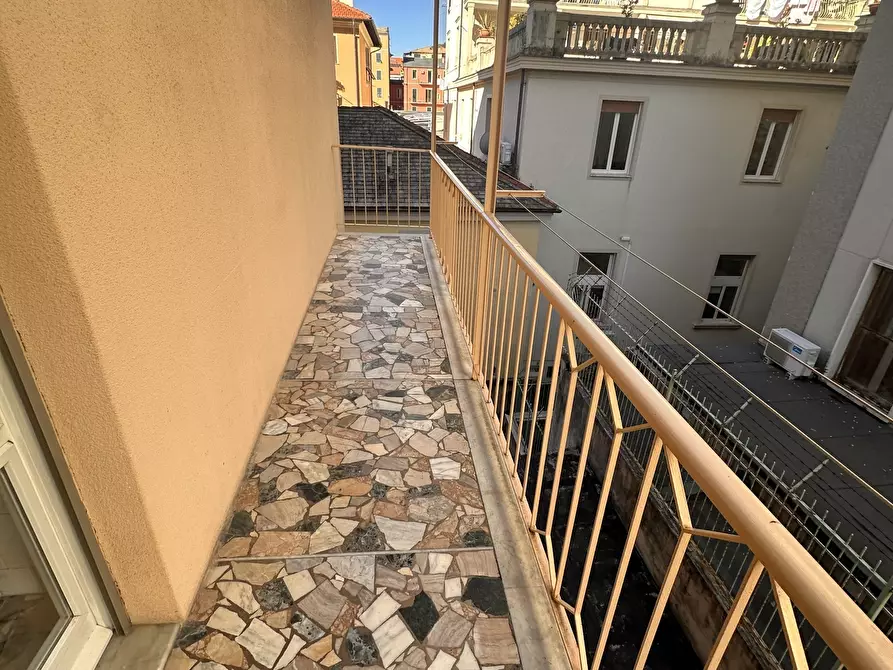 Immagine 14 di Quadrilocale in affitto  a Chiavari