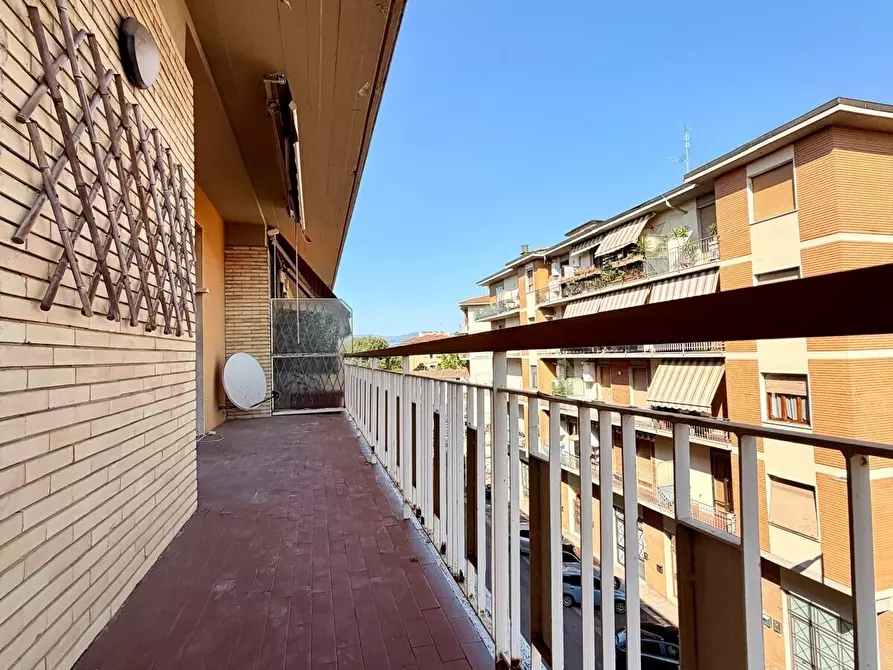 Immagine 7 di Quadrilocale in vendita  in Via Lunga a Firenze