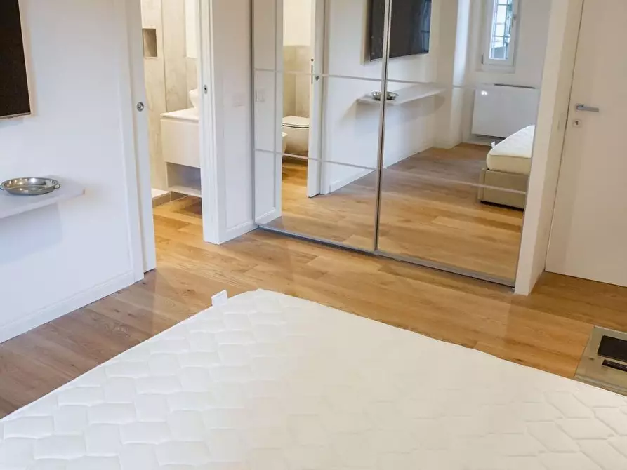 Immagine 21 di Trilocale in vendita  in Via Centostelle a Firenze