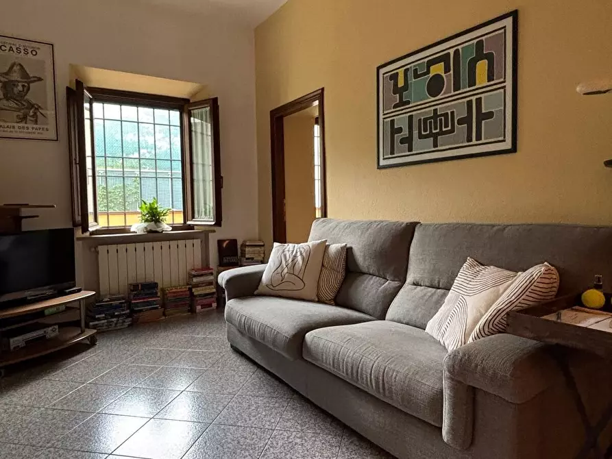 Immagine 1 di Quadrilocale in vendita  in Via San Vincenzo a Prato