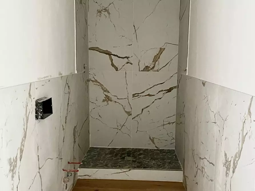 Immagine 13 di Bilocale in vendita  in Via dei Sette Santi a Firenze