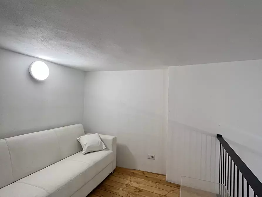 Immagine 10 di Laboratorio in affitto  in Via Baracca a Firenze