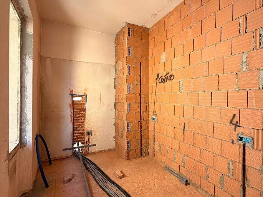 Immagine 10 di Quadrilocale in vendita  in Via Giovanni Fabbroni a Firenze