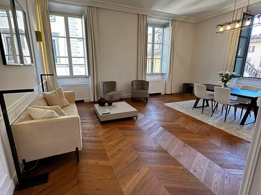 Immagine 2 di Appartamento in affitto  in Via dei Calzaiuoli a Firenze