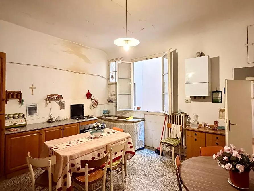 Immagine 23 di Appartamento in vendita  in Piazza Santa Trinita a Firenze