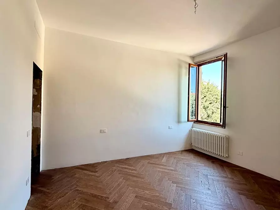 Immagine 6 di Trilocale in vendita  in Via Caponsacchi a Firenze