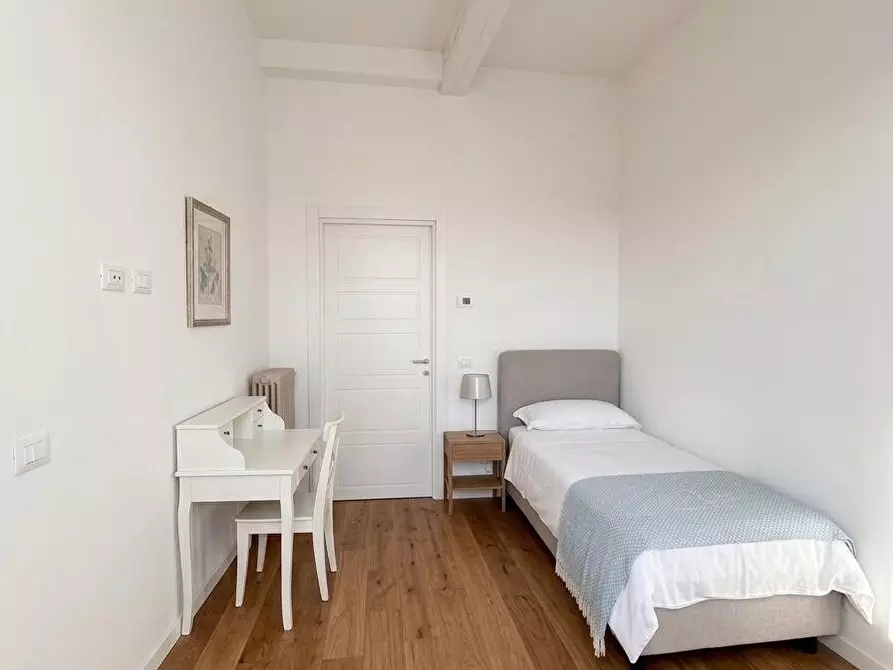 Immagine 4 di Trilocale in vendita  in Via Fratelli Bandiera a Firenze