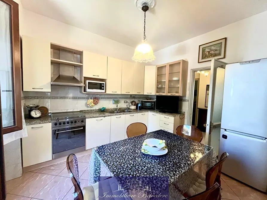 Immagine 1 di Stanza singola in affitto  in Via Montello a Firenze