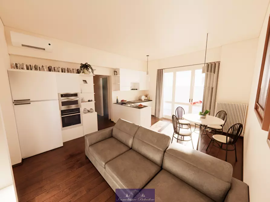 Immagine 10 di Trilocale in vendita  in Via Giovanni dei Marignolli a Firenze