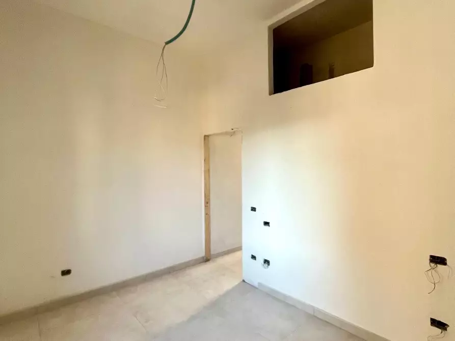 Immagine 11 di Trilocale in vendita  in Via Brunetto Latini a Firenze