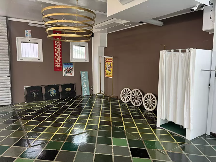 Immagine 4 di Showroom in vendita  in Via Amedeo Modigliani 10 a Crevalcore