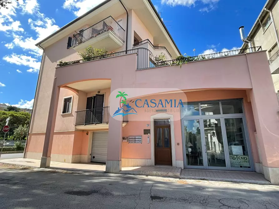 Immagine 3 di Ufficio in affitto  in Via Luciano Manara a San Benedetto Del Tronto