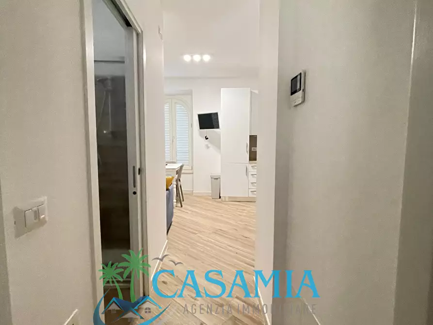 Immagine 9 di Bilocale in vendita  a Cupra Marittima