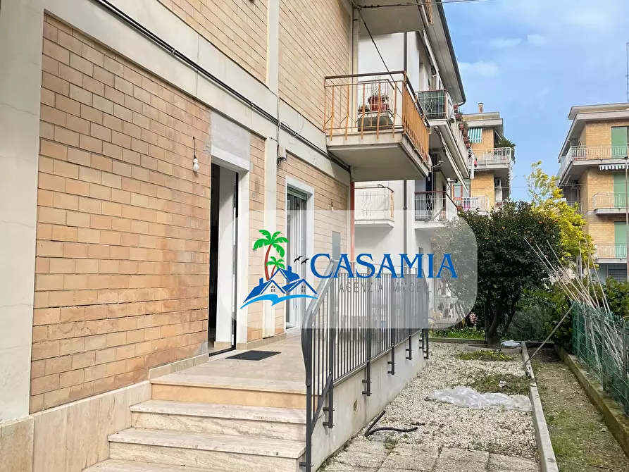 Immagine 4 di Appartamento in vendita  in Via Donato Bramante a Cupra Marittima