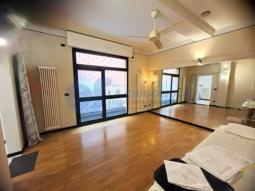 Immagine 11 di Ufficio in affitto  a Bologna