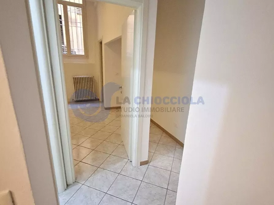 Immagine 31 di Ufficio in vendita  a Bologna