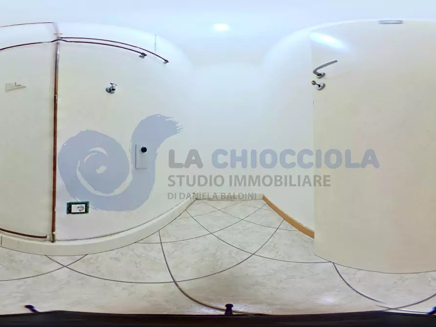 Immagine 16 di Ufficio in vendita  a Bologna