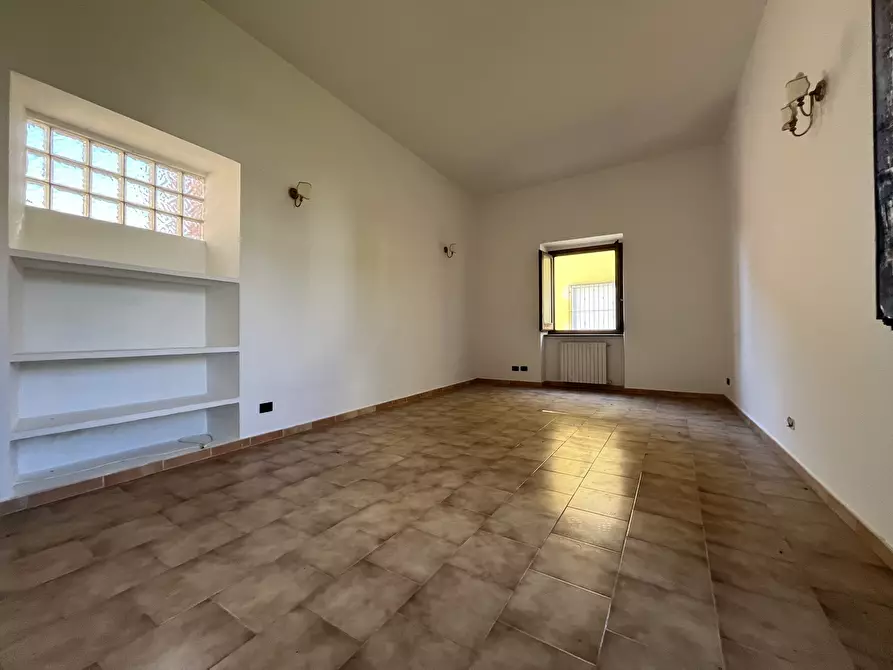 Immagine 10 di Casa indipendente in vendita  a Catanzaro