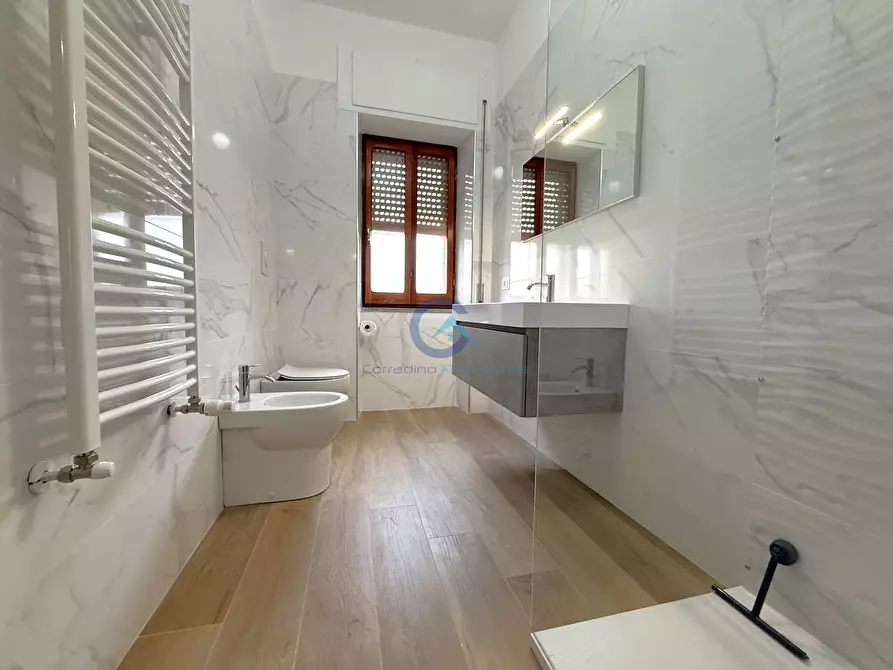 Immagine 10 di Stanza singola in affitto  a Catanzaro