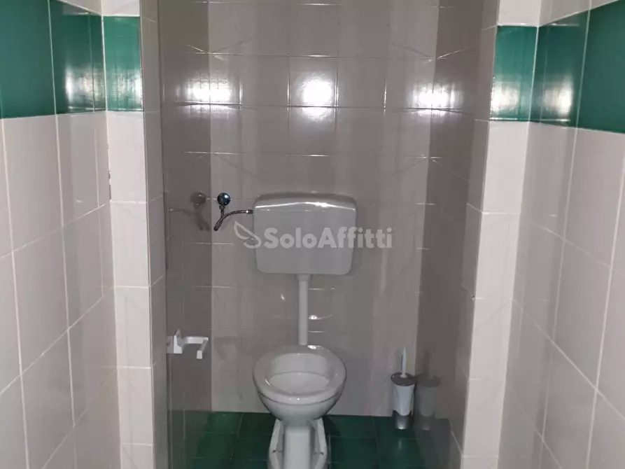 Immagine 7 di Ufficio in affitto  a Catanzaro