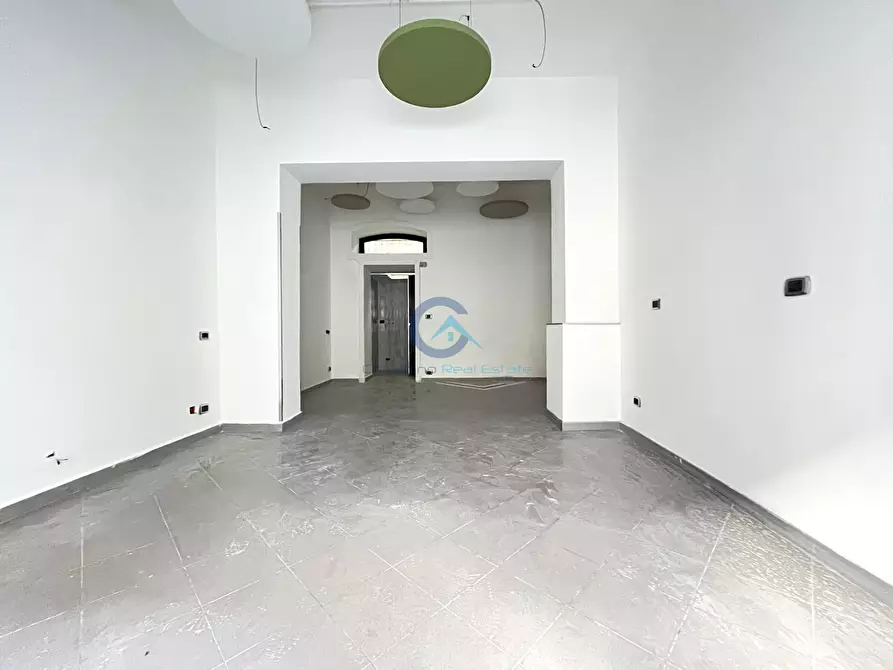 Immagine 5 di Locale commerciale in vendita  in Via Zara 3 a Catanzaro