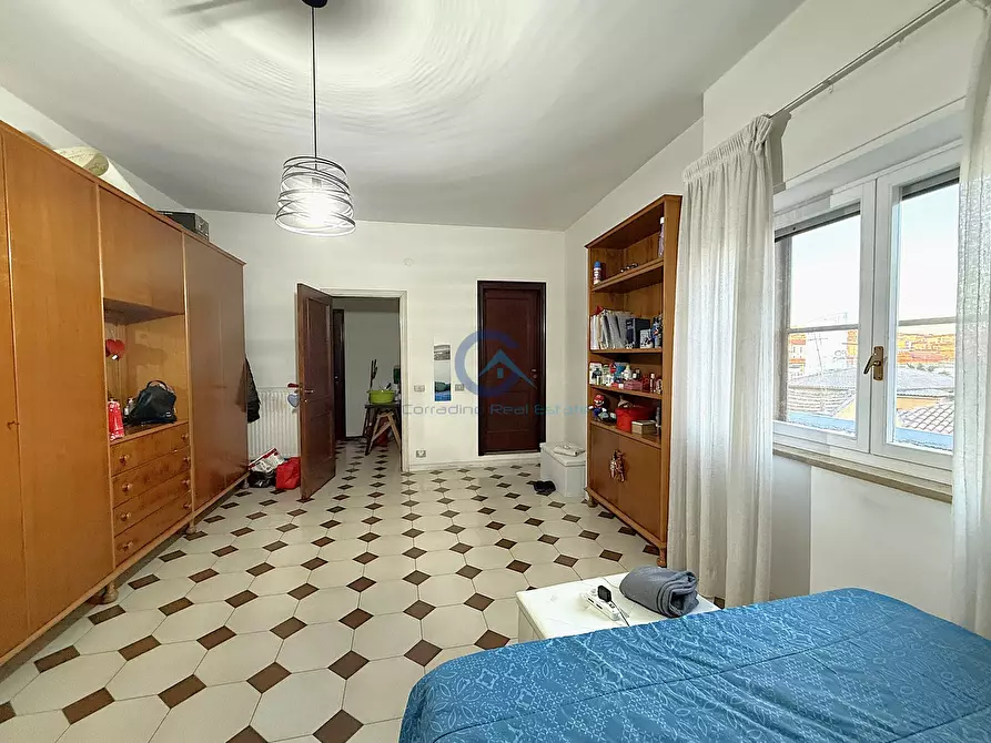 Immagine 7 di Pentalocale in vendita  in Via Corace 46 a Catanzaro