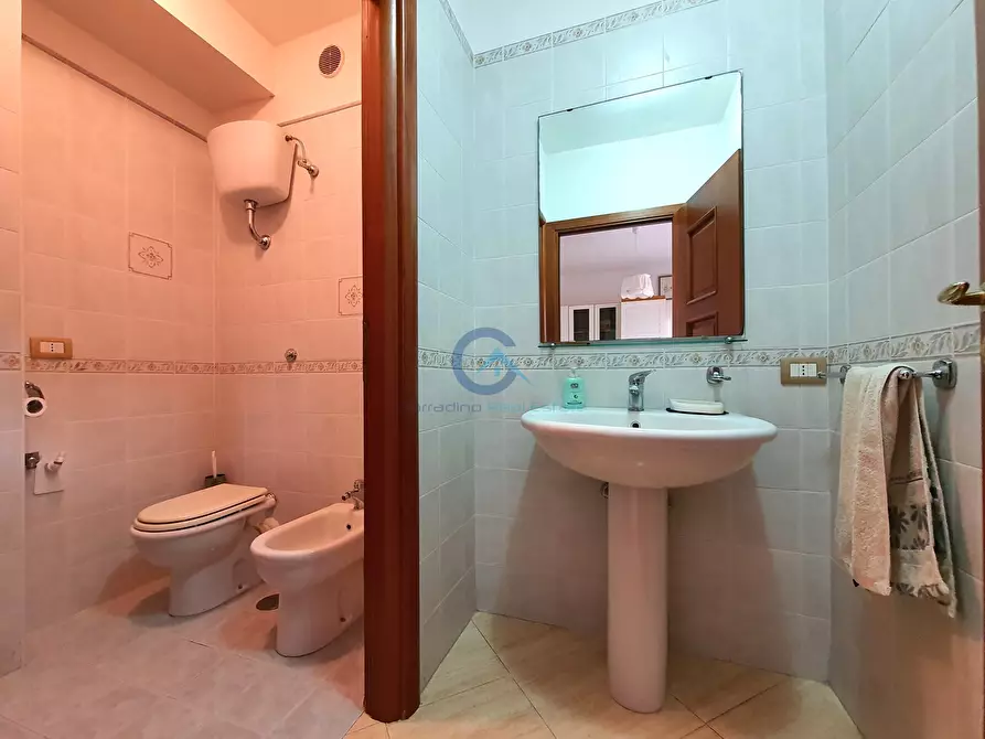 Immagine 7 di Bilocale in affitto  a Catanzaro