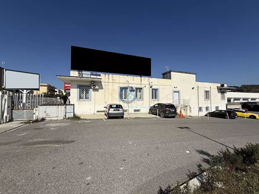 Immagine 2 di Palazzo in vendita  in Viale Magna Grecia 247 a Catanzaro