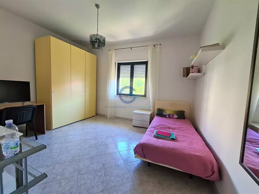 Immagine 10 di Stanza singola in affitto  a Catanzaro