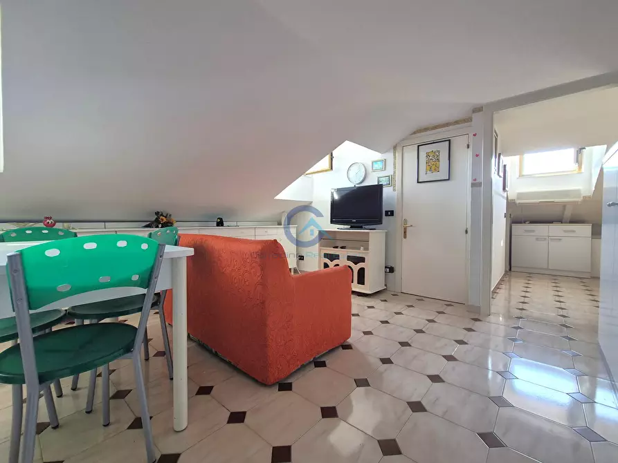Immagine 1 di Mansarda in affitto  in Viale Crotone 113 a Catanzaro