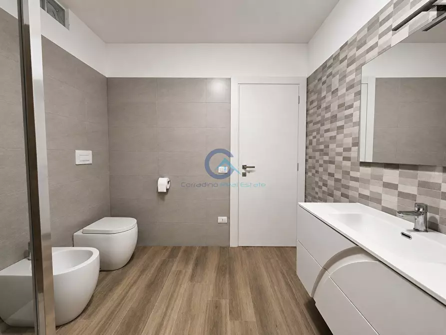 Immagine 9 di Casa bifamiliare in affitto  a Catanzaro
