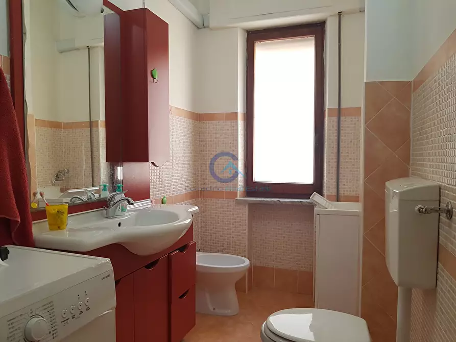 Immagine 11 di Trilocale in affitto  a Catanzaro