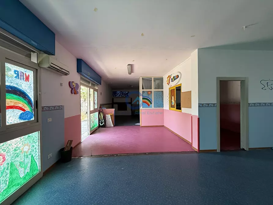 Immagine 5 di Locale commerciale in vendita  in via borrace alla caserma 43/A a Reggio Di Calabria