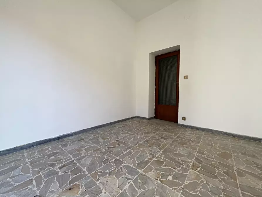 Immagine 6 di Ufficio in affitto  a Catanzaro