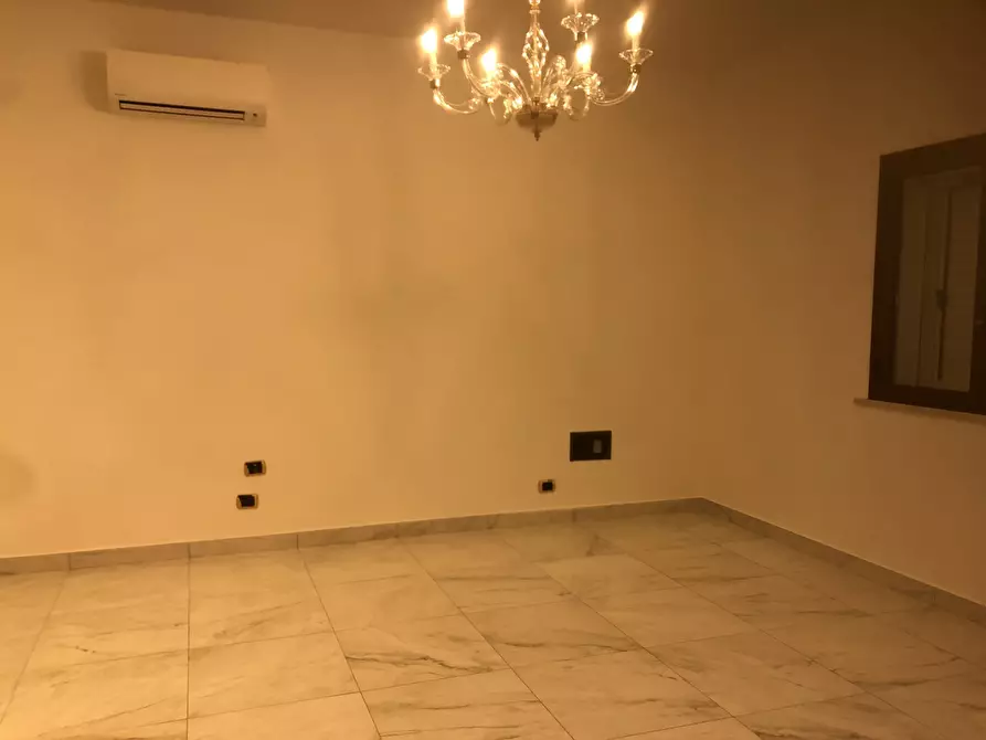 Immagine 11 di Trilocale in affitto  in Via Pitia a Siracusa