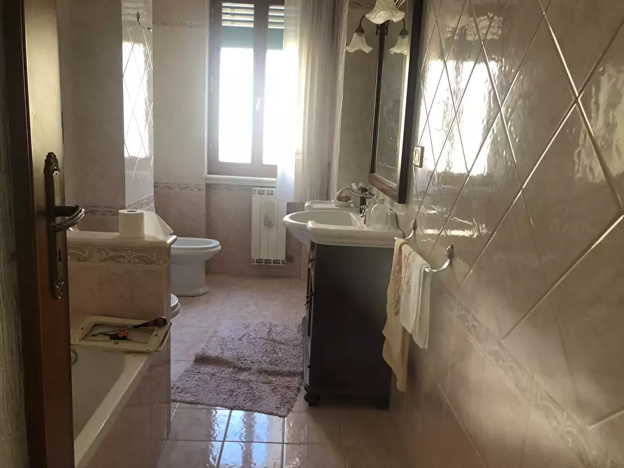 Immagine 20 di Pentalocale in vendita  in Viale Teocrito a Siracusa