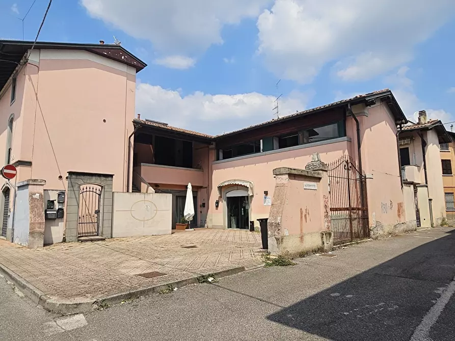 Immagine 1 di Ufficio in vendita  in Via IV Novembre a Borgosatollo