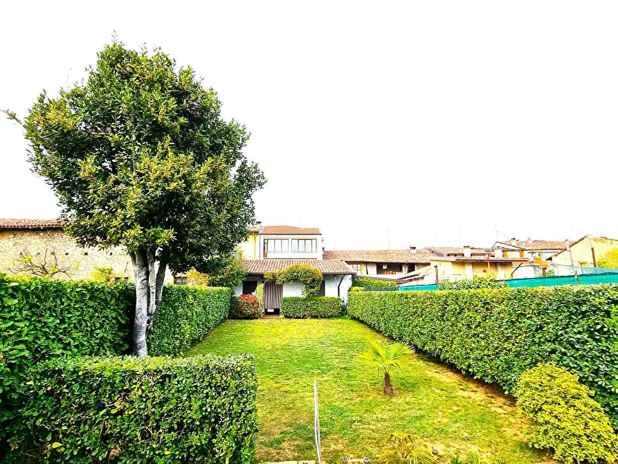 Immagine 1 di Porzione di casa in vendita  in Via Valpiana a Bedizzole