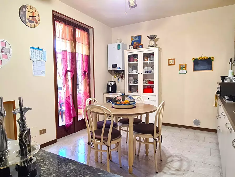 Immagine 18 di Villa in vendita  in Via GUGLIELMO  MARCONI a Borgosatollo