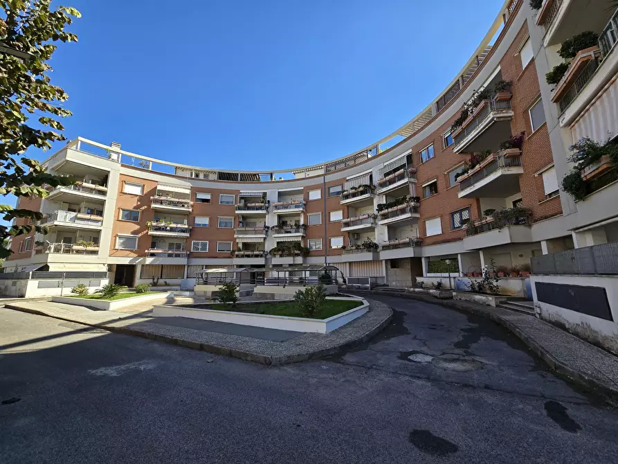 Immagine 3 di Trilocale in vendita  in VIA ROSARIO LIVATINO 3 a Nettuno