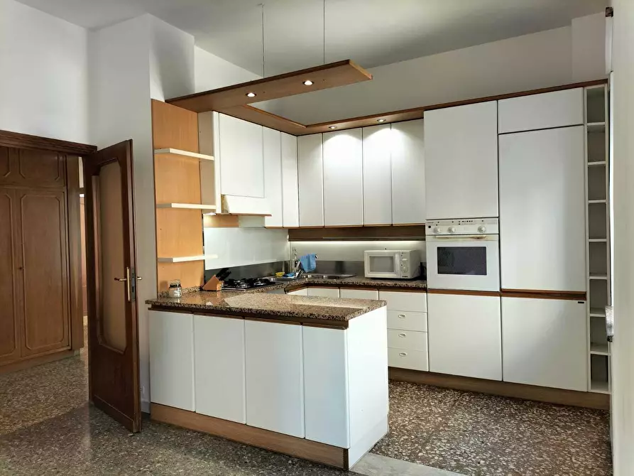 Immagine 13 di Quadrilocale in affitto  in Via Emilio de Marchi 33 a Roma