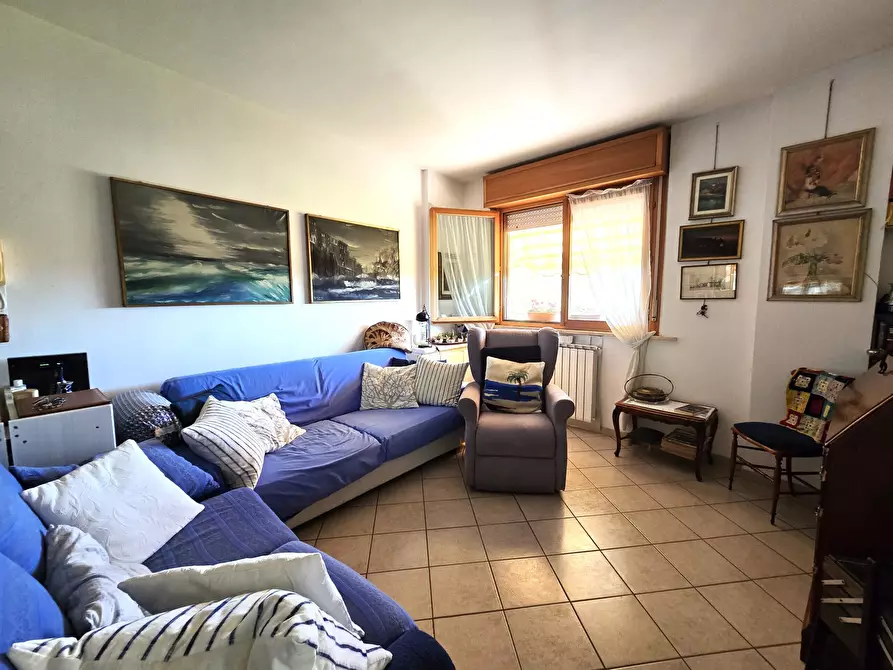 Immagine 7 di Trilocale in vendita  in VIA ROSARIO LIVATINO 3 a Nettuno