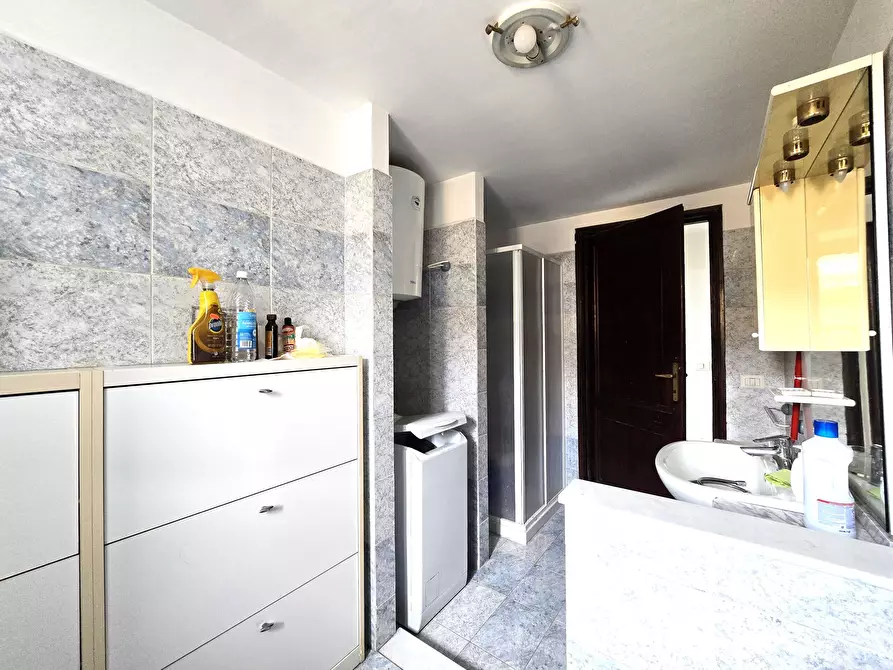 Immagine 20 di Trilocale in affitto  in Piazza di Santa Croce in Gerusalemme 1 a Roma