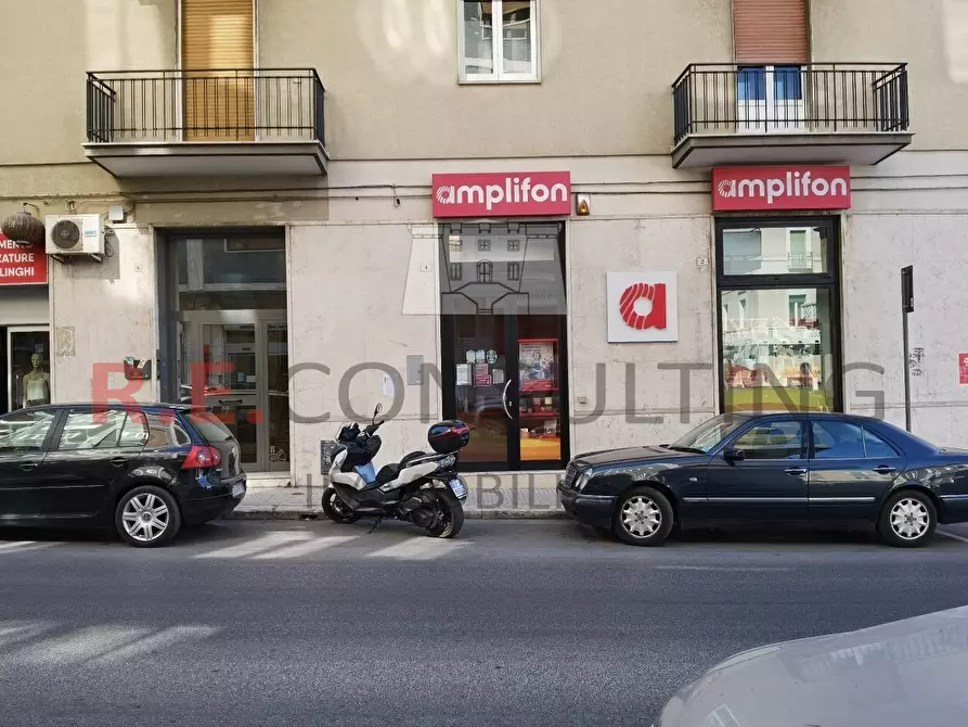 Immagine 4 di Attività commerciale in vendita  in Via Taranto 4 a Martina Franca