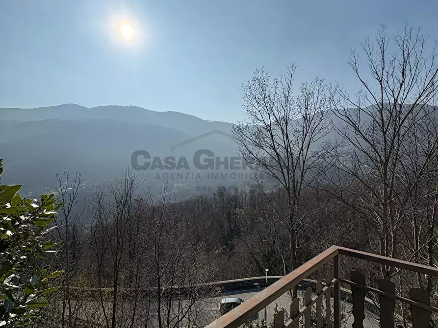 Immagine 4 di Trilocale in vendita  in Via Santa Geltrude Comensoli a Rota D'imagna