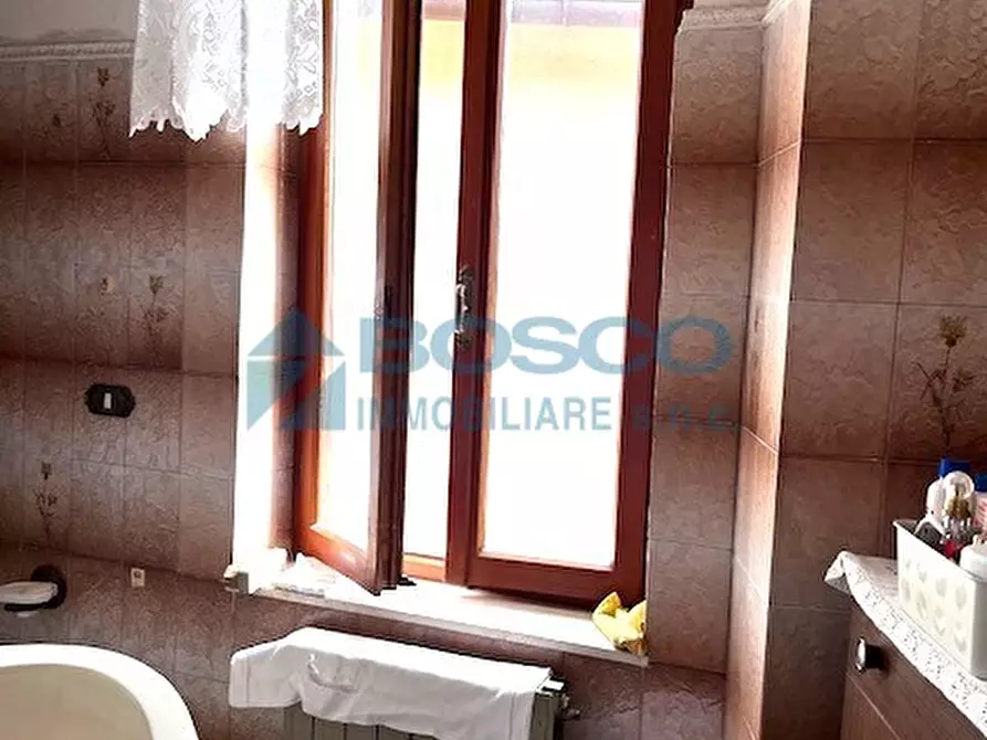 Immagine 11 di Pentalocale in vendita  in via Pezzi Grandi a La Spezia